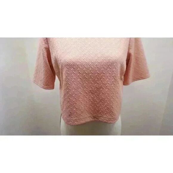 Forever 21 Short Sleeve Textured Crop Top, Size M - Picture 3 of 12